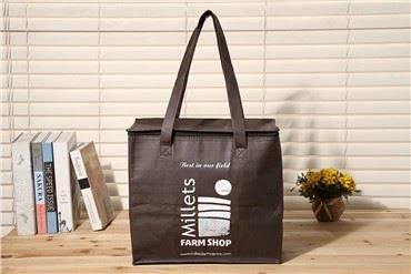 کیسه خنک کننده نبافته